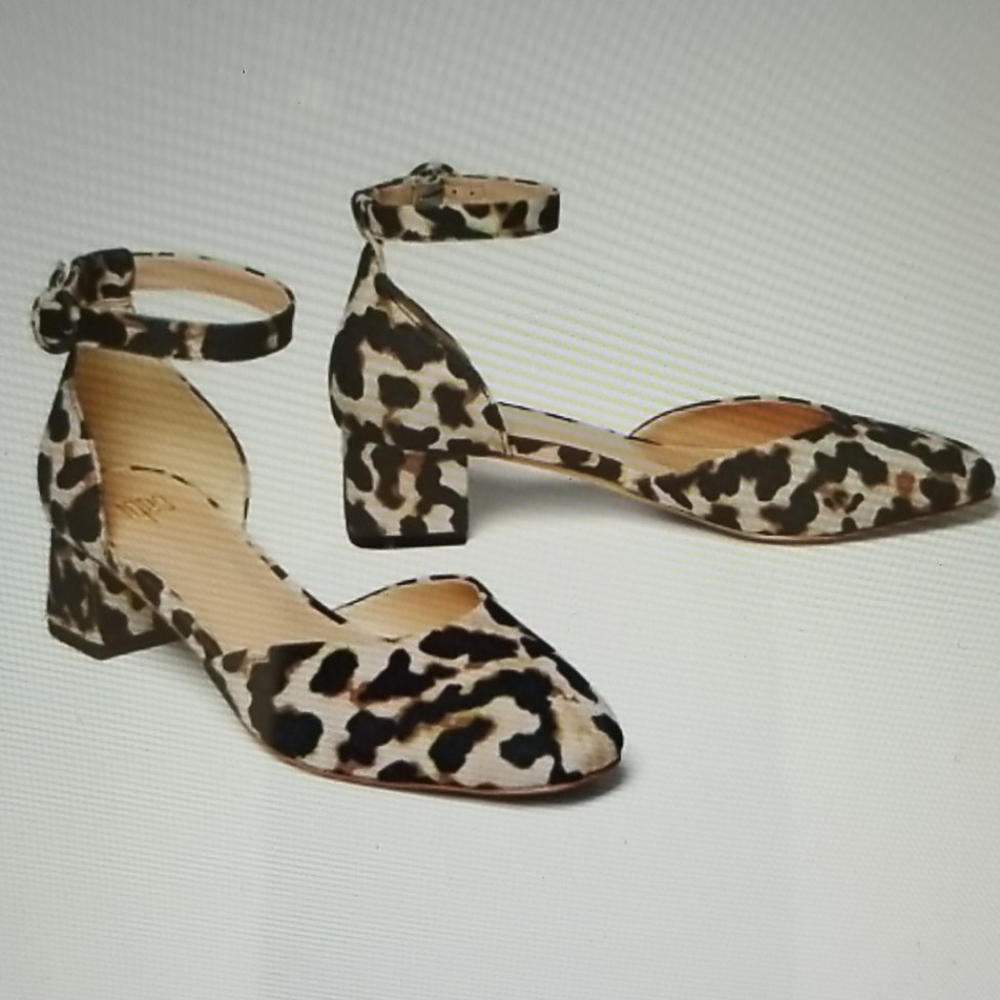 CAbi ankle strap ankle strap sandal sz 8